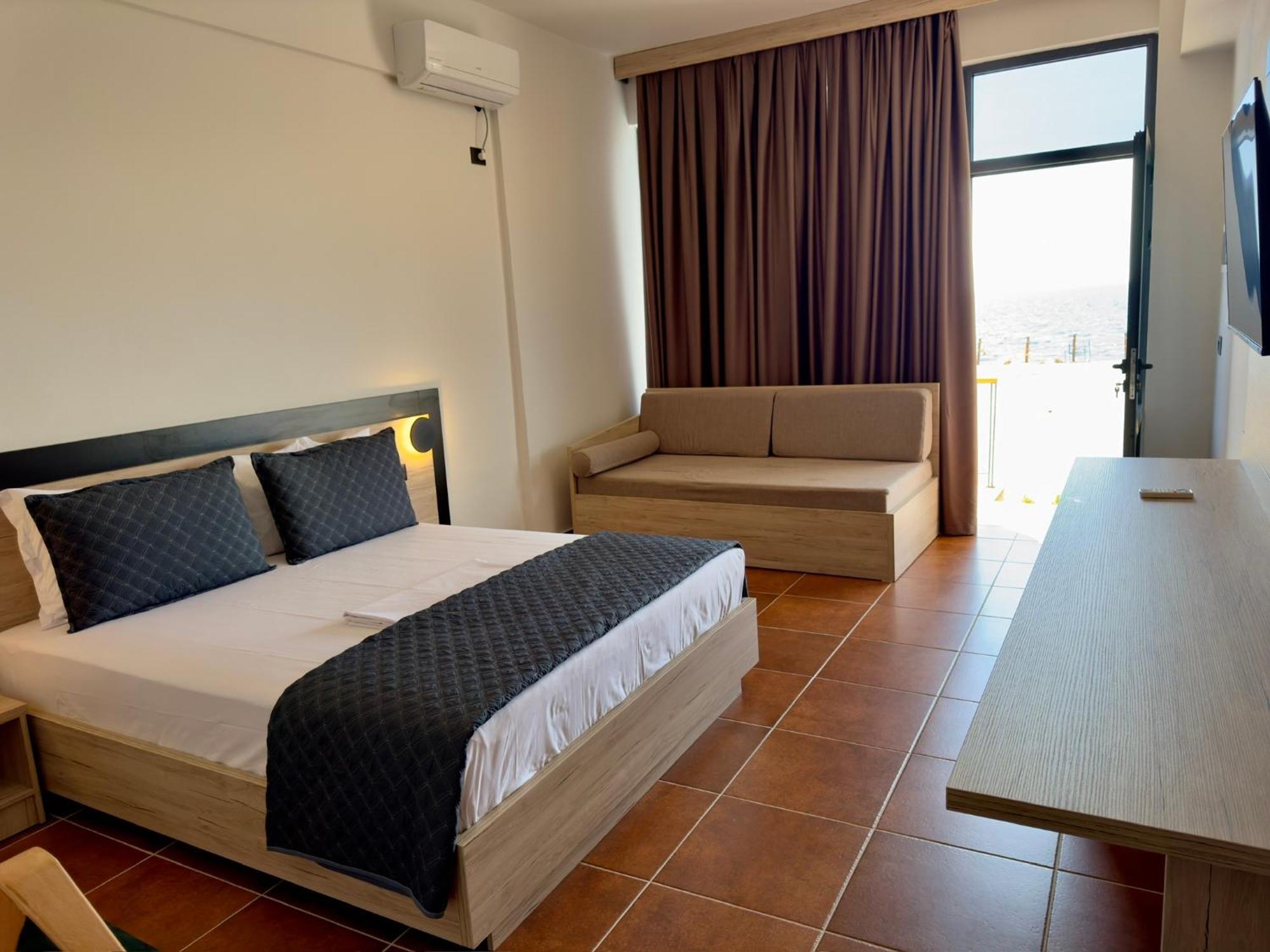 Orb Inn Sarande Ngoại thất bức ảnh